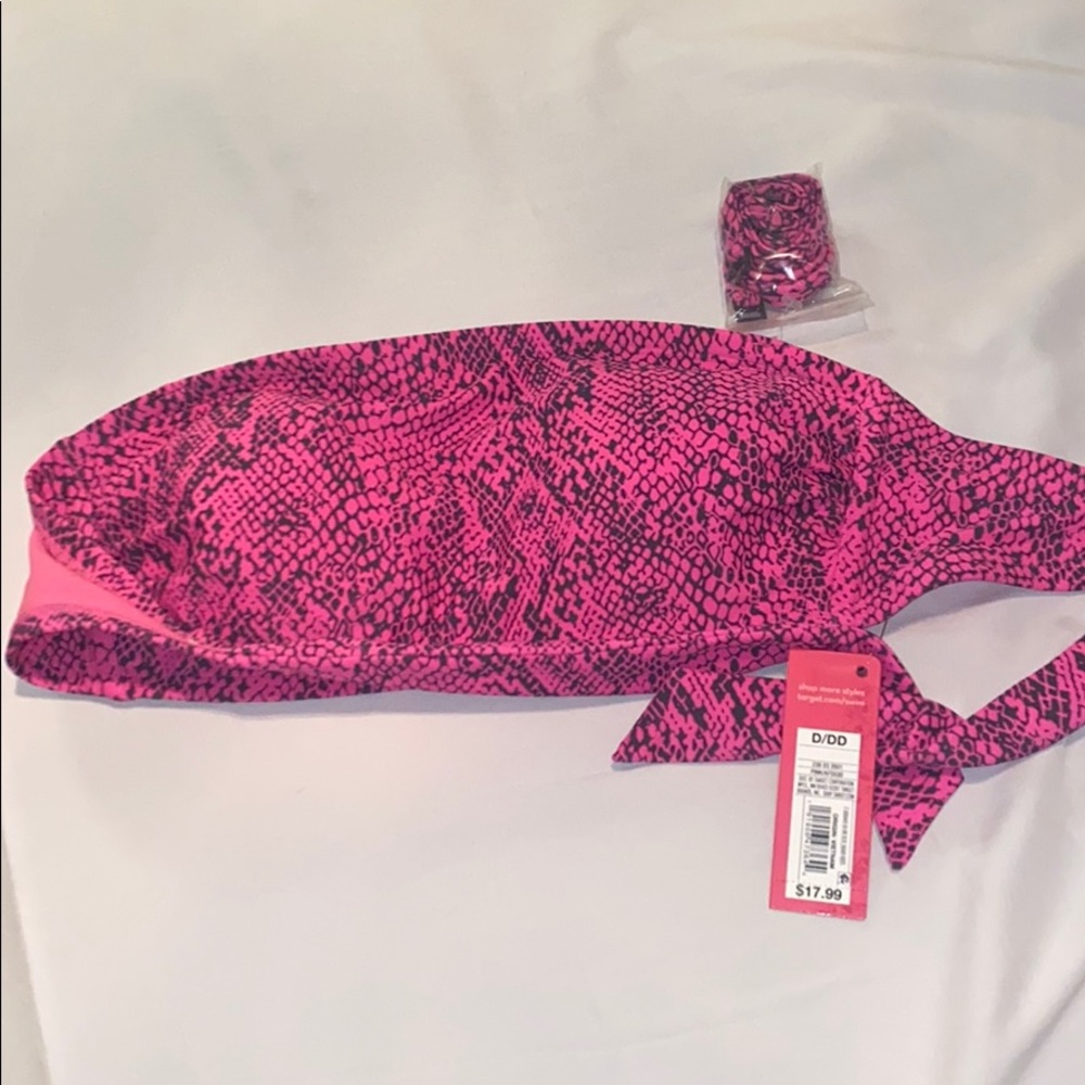 Xhilaration D/DD hot pink snake skin bikini top